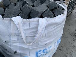Gekloofde gabbro kasseien 10×10×10 cm — vanaf 52 EUR/t EXW Oekraïne