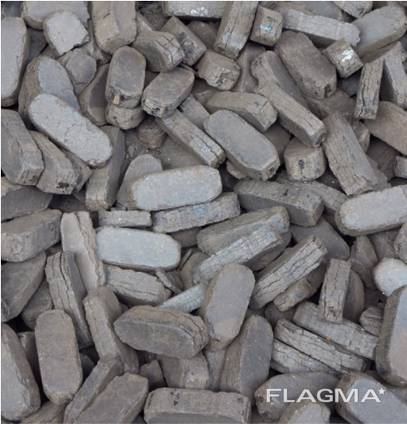 Peat briquettes