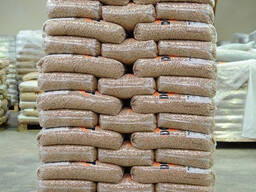 Premium quality 100% wood pellet/Pine EN-Plus A1 Wood Pellet