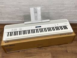 Roland FP-90X voordeelpakket met digitale piano, X-standaard, X-bench en pedaal (wit)